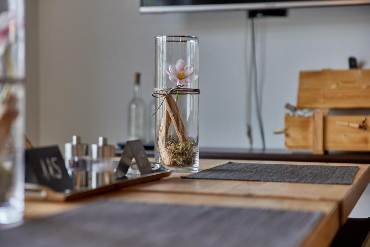 Moselhotel Weinhaus Simon 'Sauna'Restaurant'Eladesaeule 빈트리크 외부 사진
