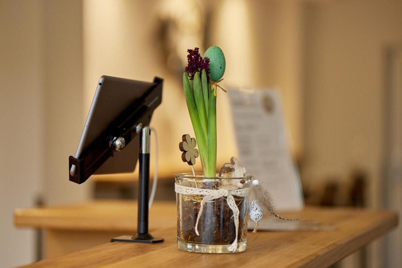 Moselhotel Weinhaus Simon 'Sauna'Restaurant'Eladesaeule 빈트리크 외부 사진