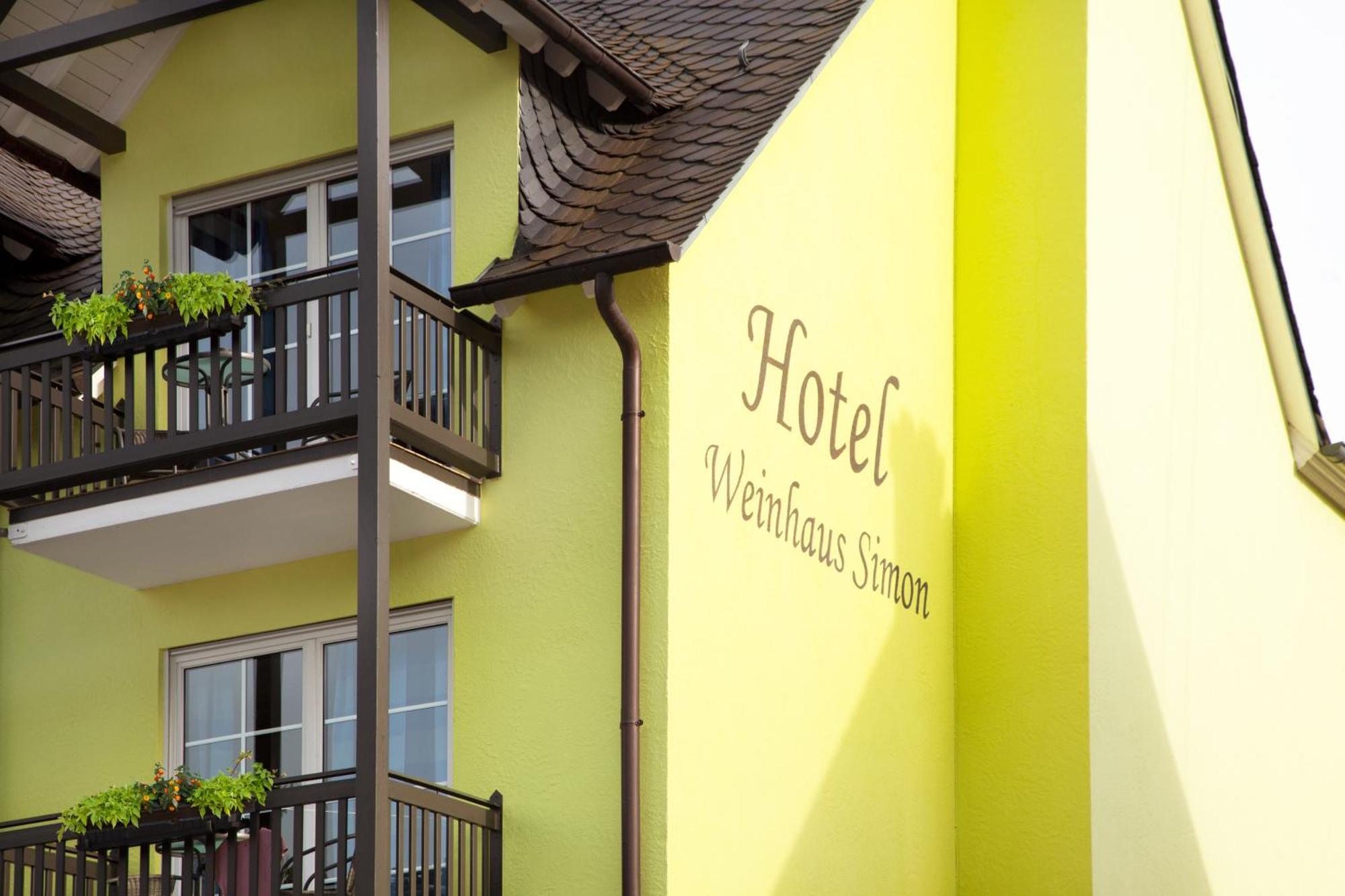 Moselhotel Weinhaus Simon 'Sauna'Restaurant'Eladesaeule 빈트리크 외부 사진